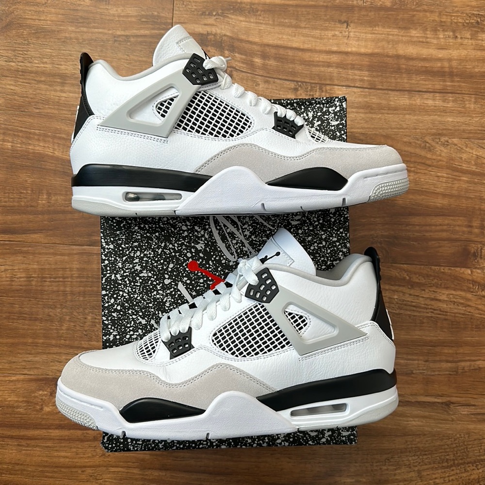 Jordan 4 Military Black